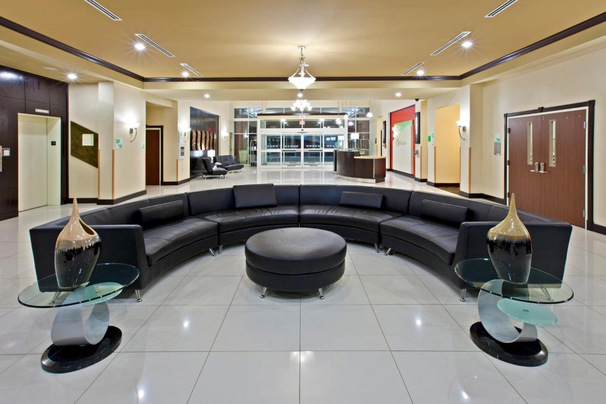 Hotel Airport South By Ihg